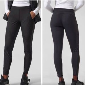 Athleta Headlands Hybrid Moto Tights Women’s Size 2 Zip Pockets Pull On